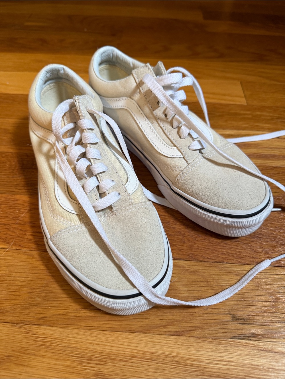 Vans Old Skool Low-Top Sneakers - Cream White